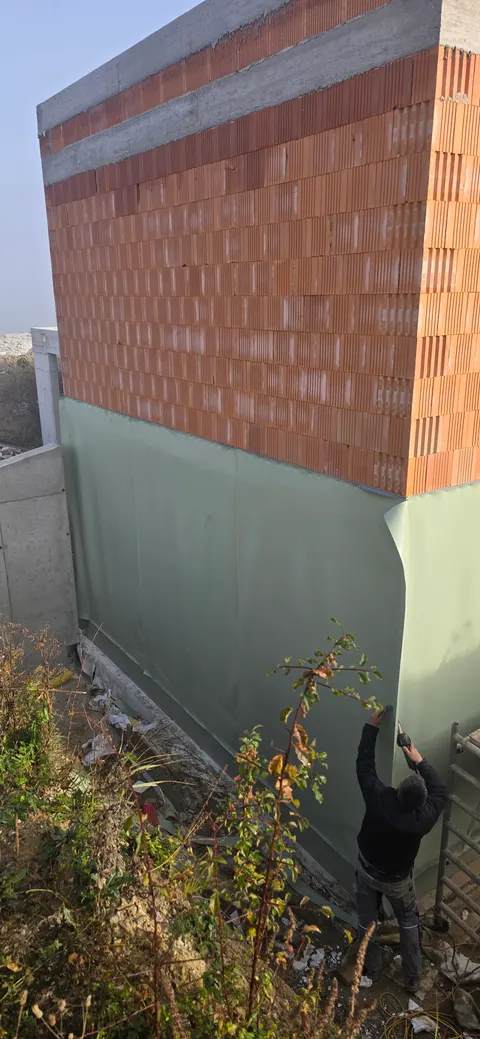 PVC strešné a izolačné práce – fotka 23