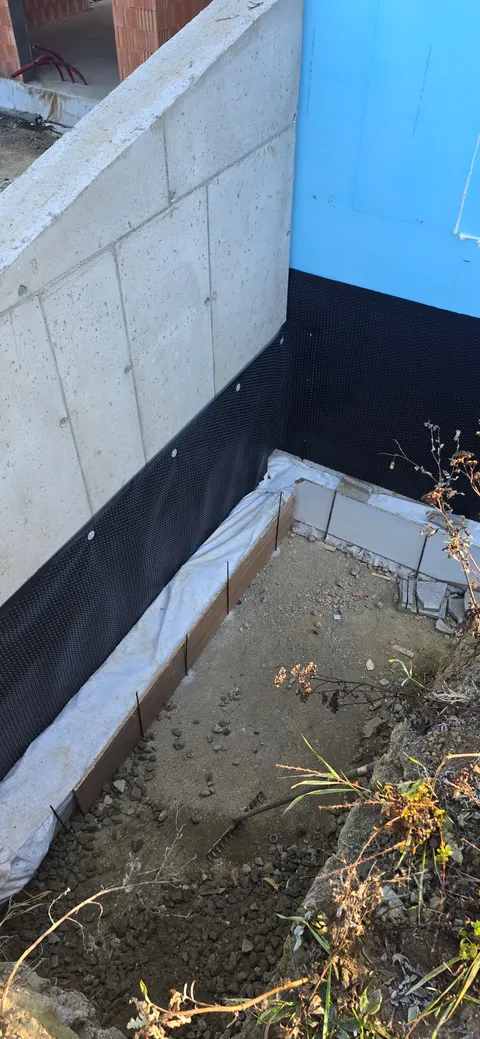 PVC strešné a izolačné práce – fotka 32